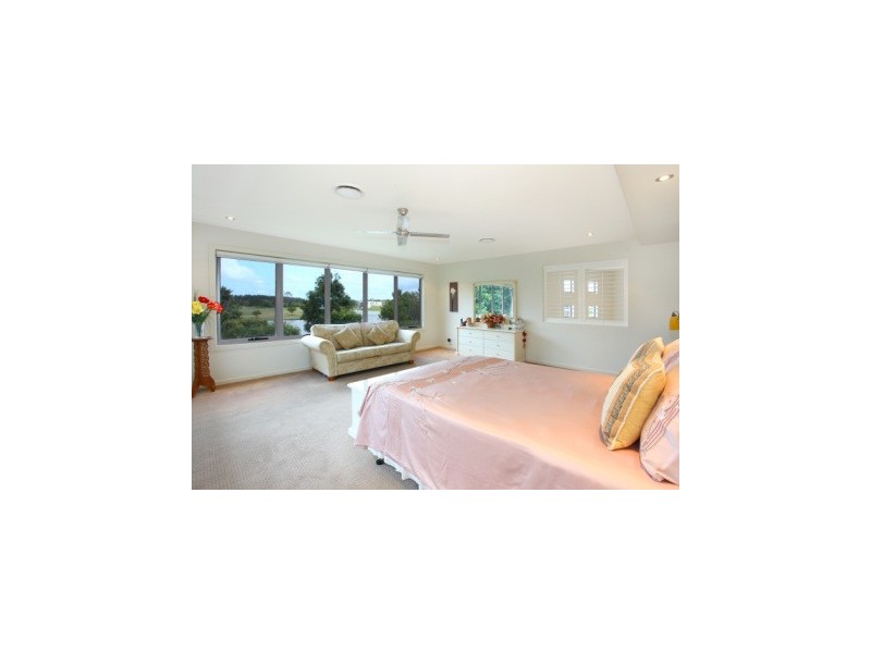 52 Lakelands Drive, Merrimac QLD 4226