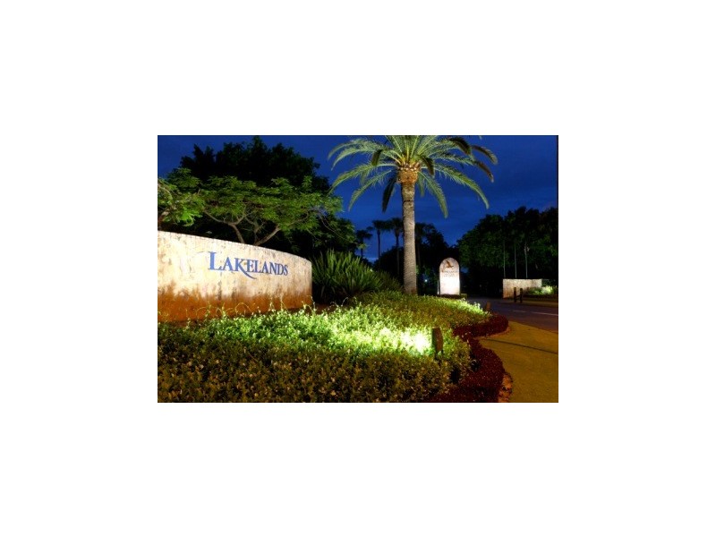 52 Lakelands Drive, Merrimac QLD 4226