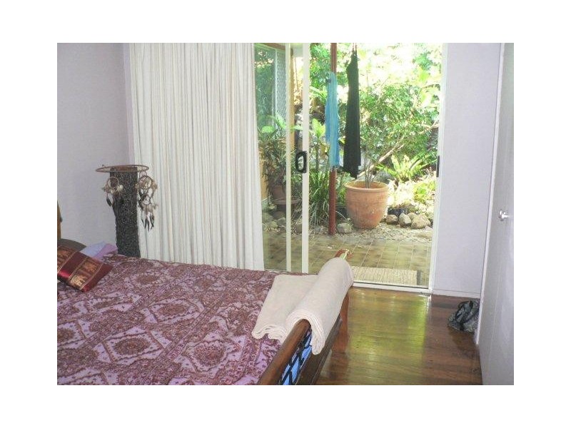 250 Benowa Road, Benowa QLD 4217