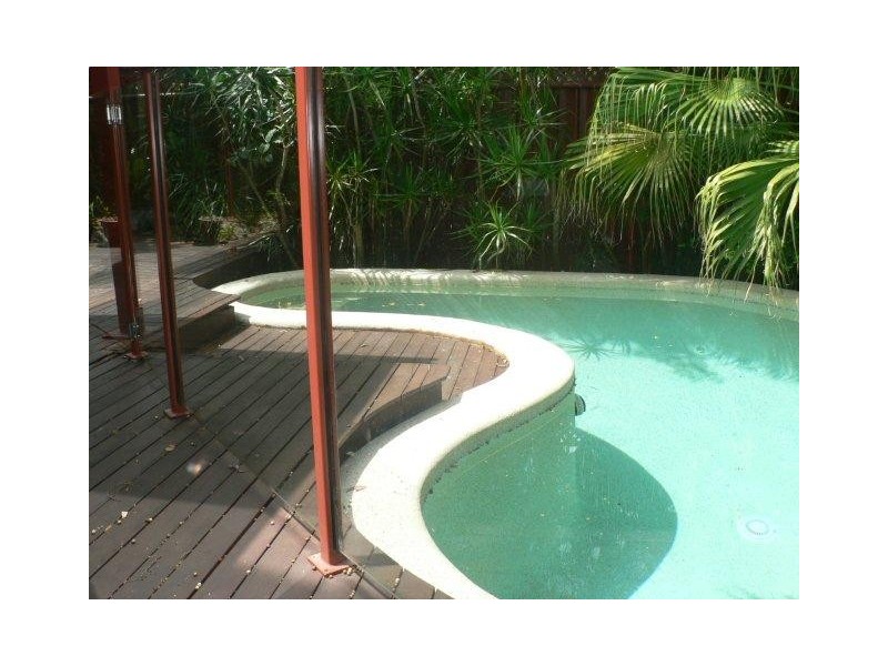 250 Benowa Road, Benowa QLD 4217