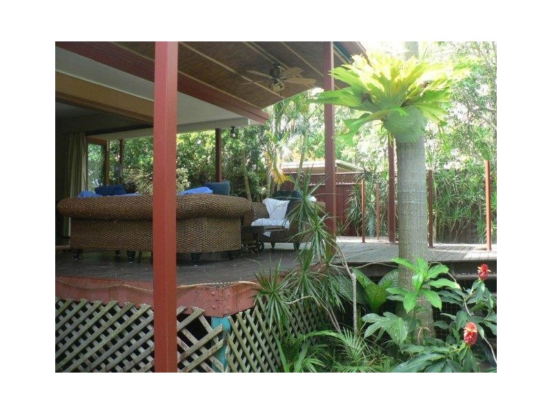 250 Benowa Road, Benowa QLD 4217