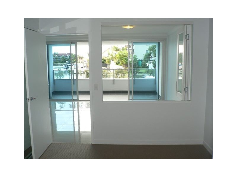 110 Cove 35 Madang Crescent, Runaway Bay QLD 4216