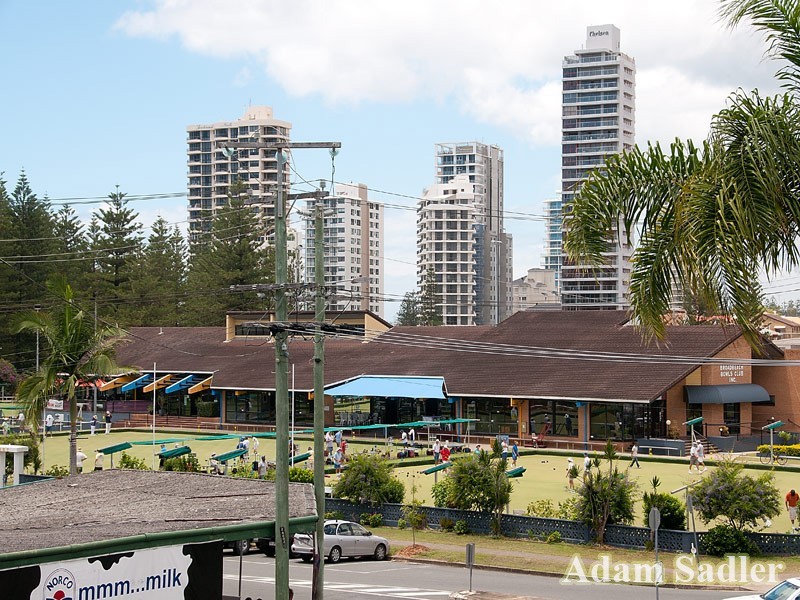 12 Linden Court, 21 Armrick Avenue, Broadbeach QLD 4218