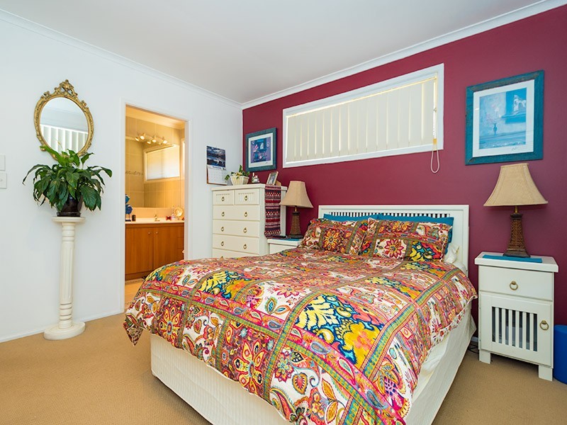 115 Monaco Street, Broadbeach Waters QLD 4218