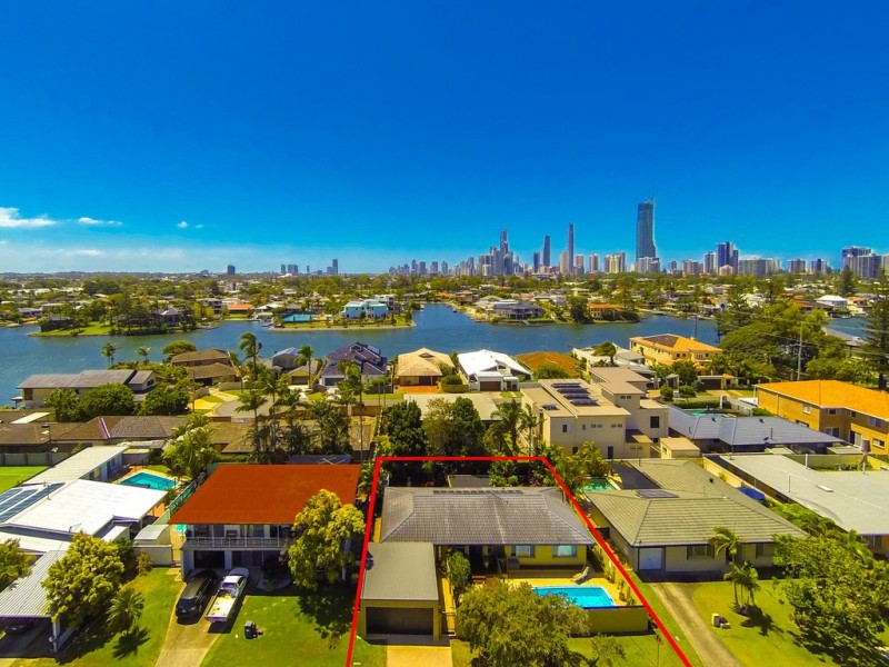 115 Monaco Street, Broadbeach Waters QLD 4218