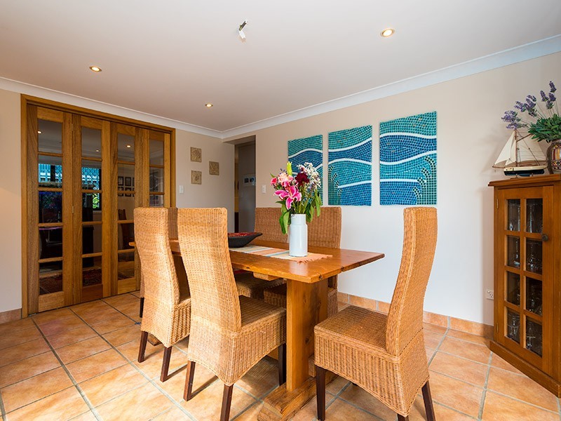 20 Sonder Street, Broadbeach Waters QLD 4218