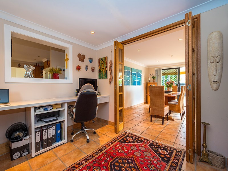 20 Sonder Street, Broadbeach Waters QLD 4218