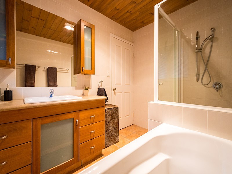 20 Sonder Street, Broadbeach Waters QLD 4218