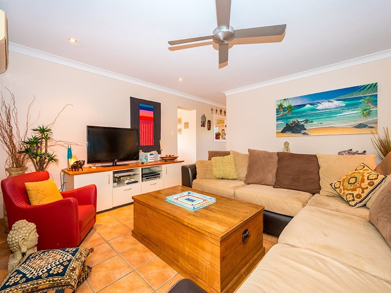 20 Sonder Street, Broadbeach Waters QLD 4218