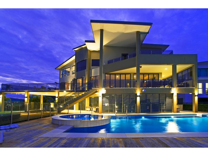 24 Nicklaus Court, Lakelands Estate, Merrimac QLD 4226