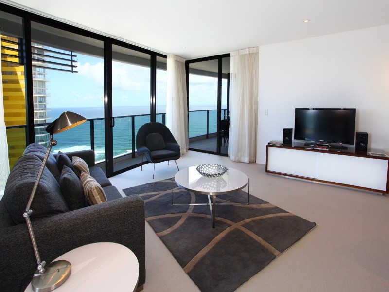 3102 Oracle, 4 Charles Avenue, Broadbeach QLD 4218