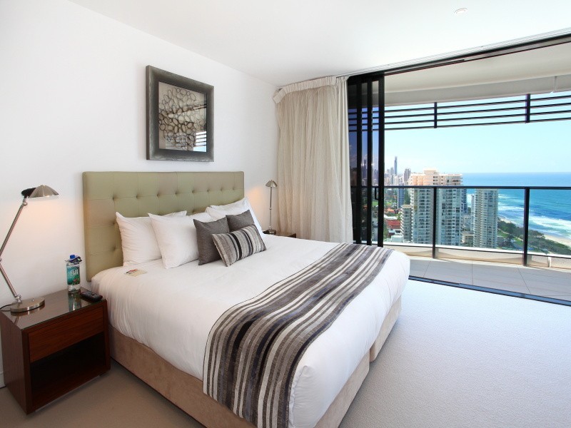 3102 Oracle, 4 Charles Avenue, Broadbeach QLD 4218