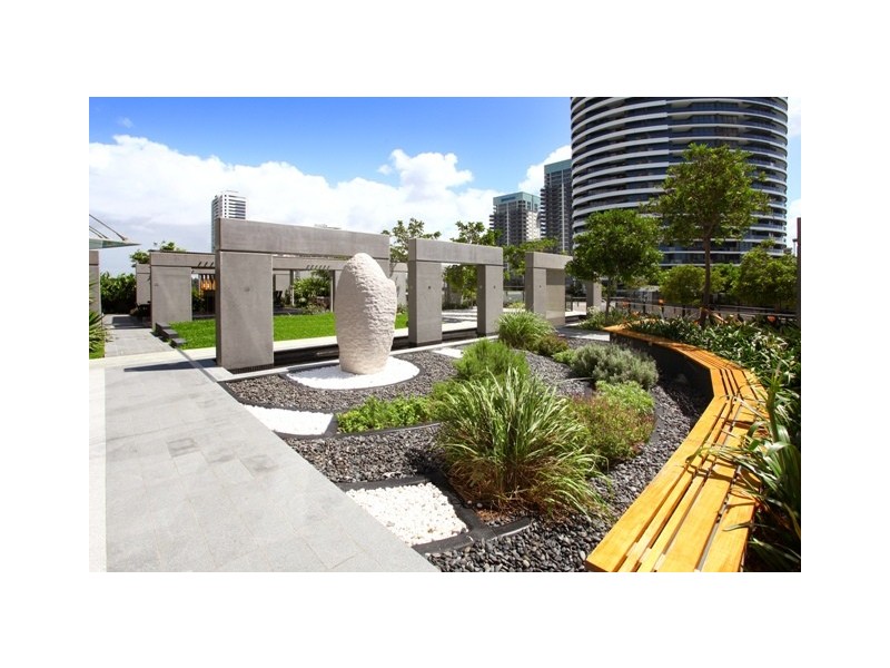 3102 Oracle, 4 Charles Avenue, Broadbeach QLD 4218