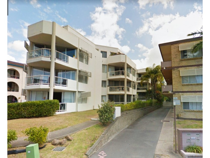 2/33 Old Burleigh Road, Surfers Paradise QLD 4217