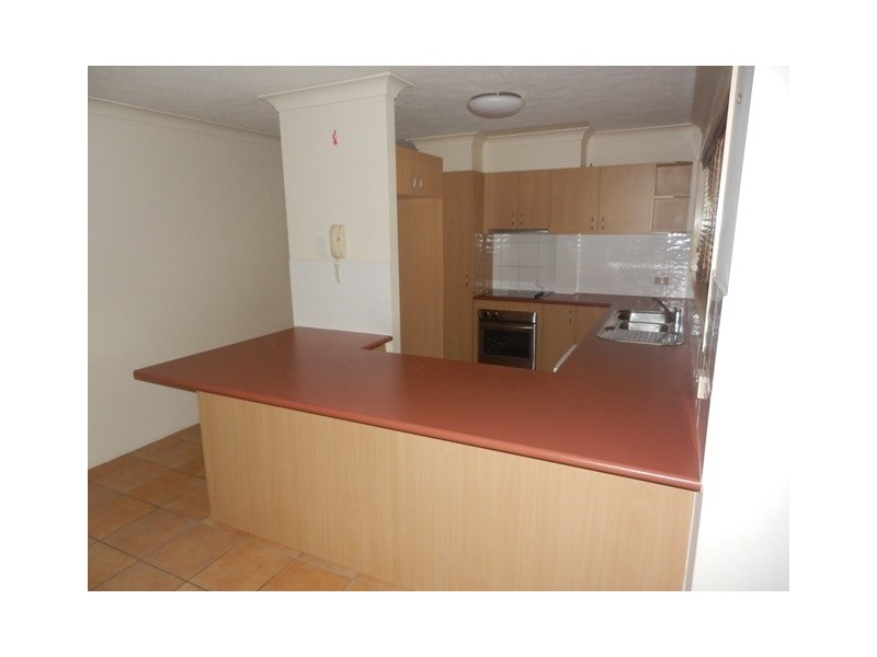 2/33 Old Burleigh Road, Surfers Paradise QLD 4217