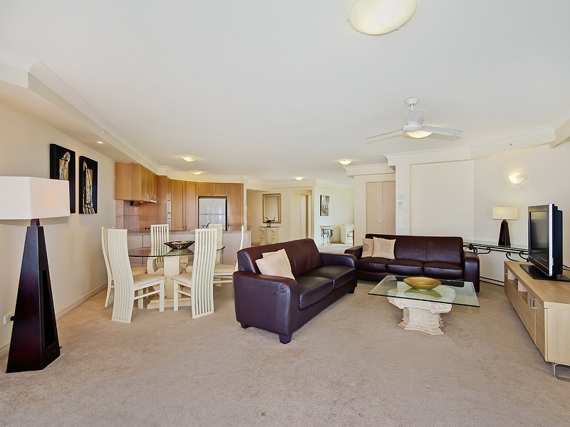 49 ‘Oceana on Broadbeach’ 100 Old Burleigh Road, Broadbeach QLD 4218