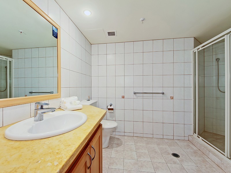 49 ‘Oceana on Broadbeach’ 100 Old Burleigh Road, Broadbeach QLD 4218