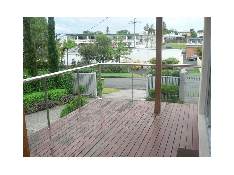 1/88 Falconer Street, Southport QLD 4215