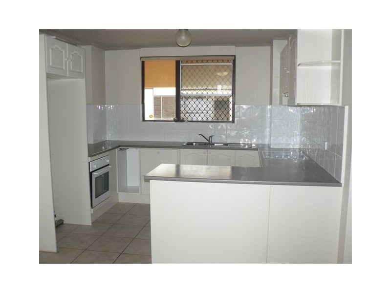 7/72 Marine Parade, Southport QLD 4215