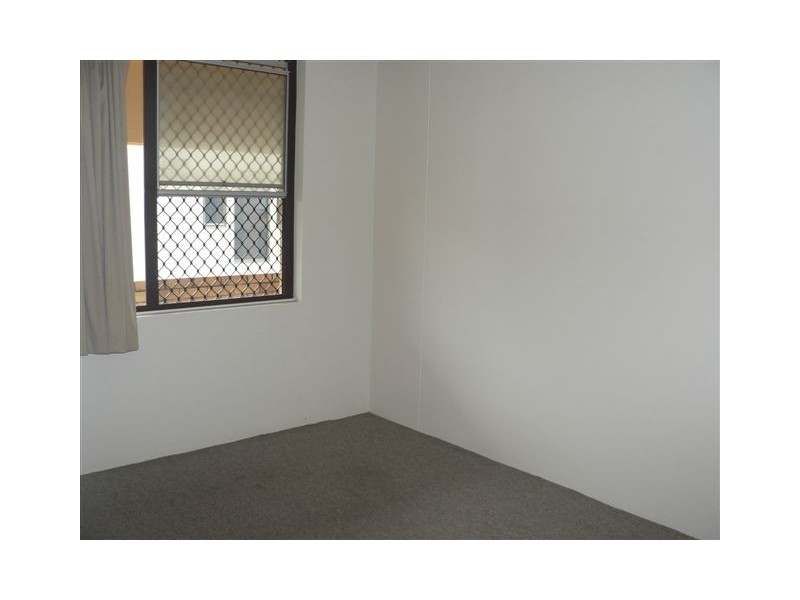 7/72 Marine Parade, Southport QLD 4215