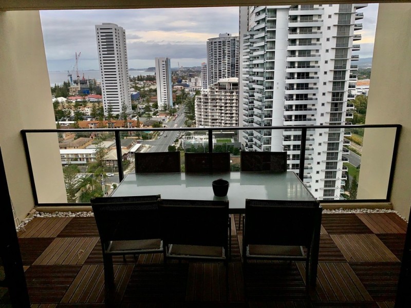 1807/2685 ”Broadbeach on the park” GC Highway, Broadbeach QLD 4218