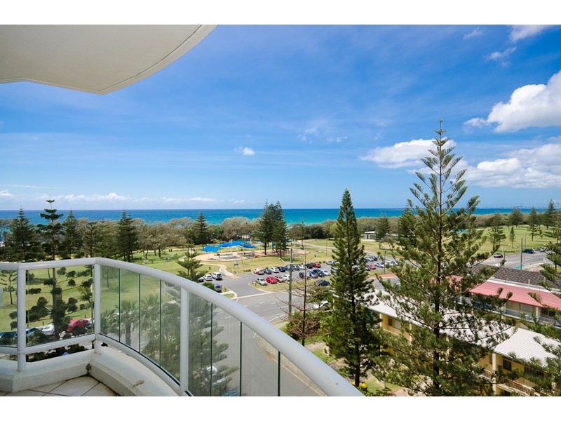 27 (6A) ‘Carmel by the Sea’ 177 Old Burleigh Road, Broadbeach QLD 4218