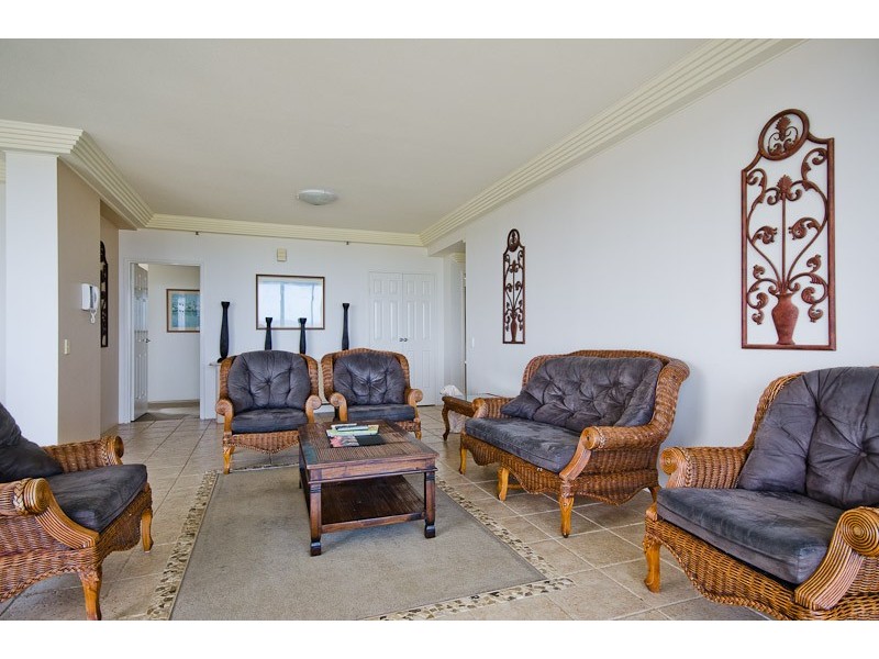 27 (6A) ‘Carmel by the Sea’ 177 Old Burleigh Road, Broadbeach QLD 4218