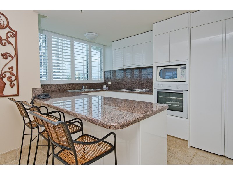 27 (6A) ‘Carmel by the Sea’ 177 Old Burleigh Road, Broadbeach QLD 4218