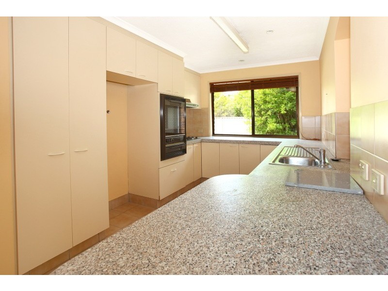 3 Hokitika Street, Broadbeach Waters QLD 4218