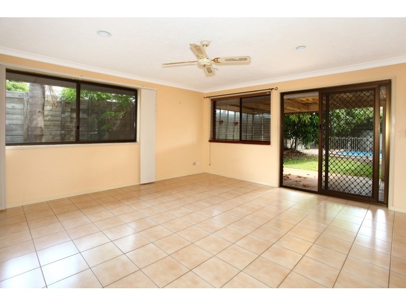3 Hokitika Street, Broadbeach Waters QLD 4218