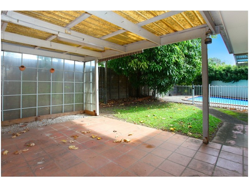 3 Hokitika Street, Broadbeach Waters QLD 4218