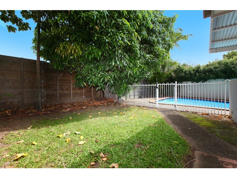 3 Hokitika Street, Broadbeach Waters QLD 4218