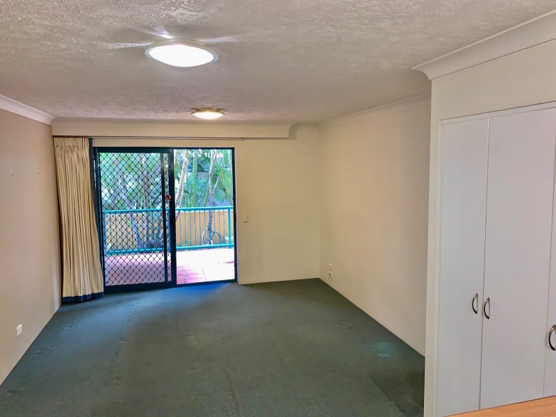 22/4-6 Queensland Ave “Antigua Resort”, Broadbeach QLD 4218