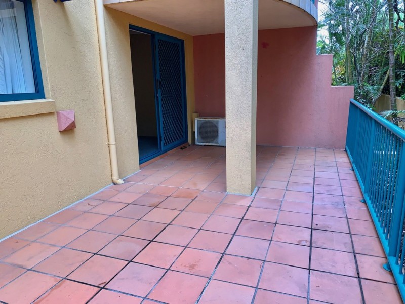 22/4-6 Queensland Ave “Antigua Resort”, Broadbeach QLD 4218