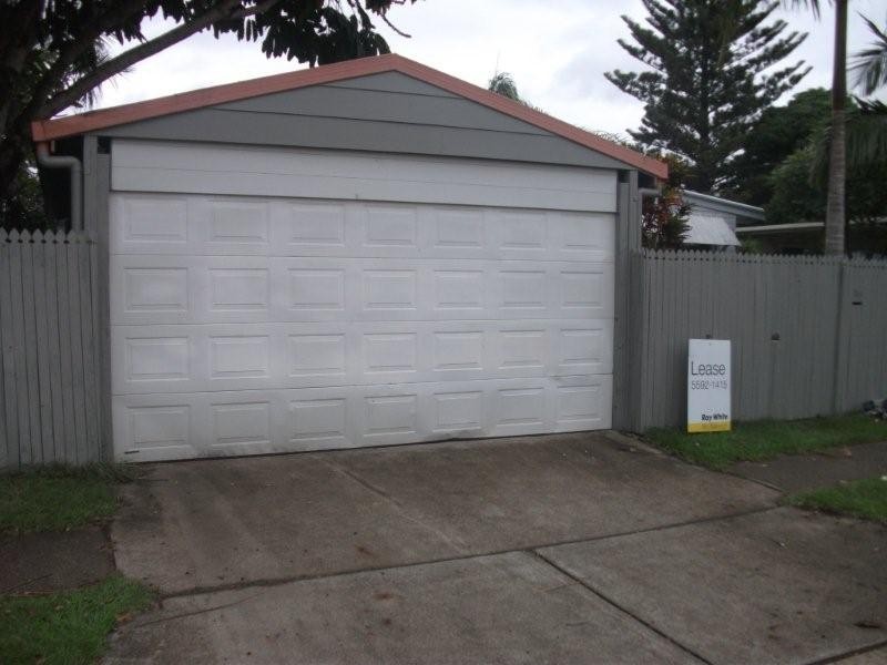 154 Monaco Street, Broadbeach Waters QLD 4218