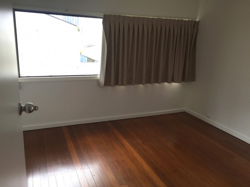 11/6 Stanhill Drive, Chevron Island QLD 4217