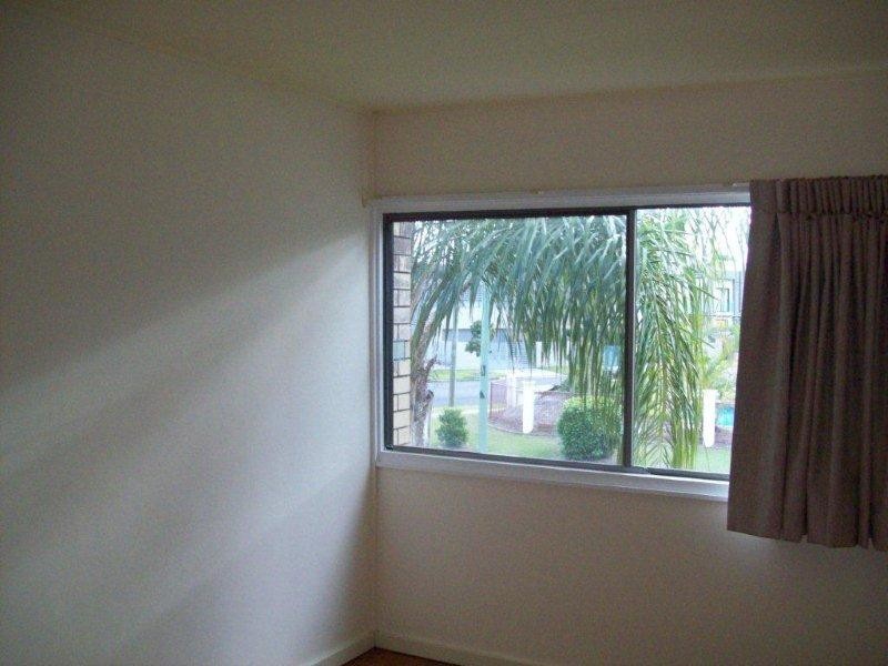 11/6 Stanhill Drive, Chevron Island QLD 4217