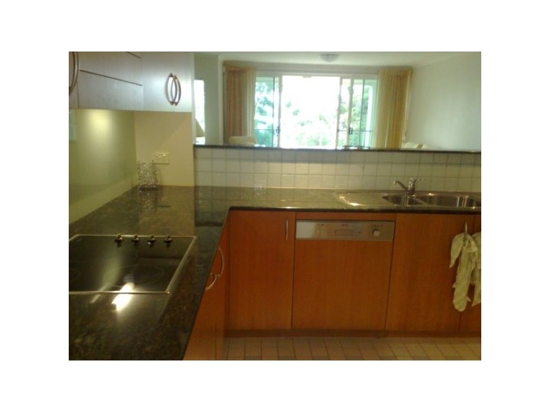 4112 Archer Hill, Benowa QLD 4217