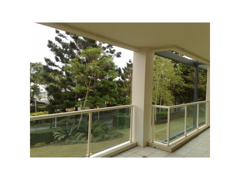 4112 Archer Hill, Benowa QLD 4217