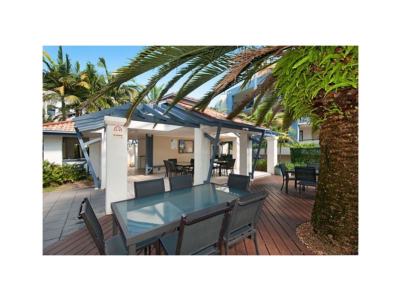 118/392 Marine Parade, Labrador QLD 4215