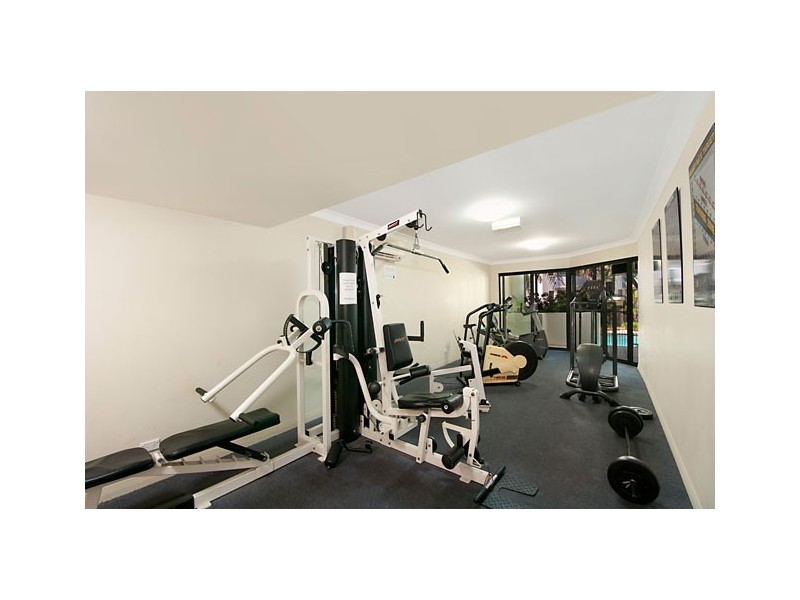 118/392 Marine Parade, Labrador QLD 4215