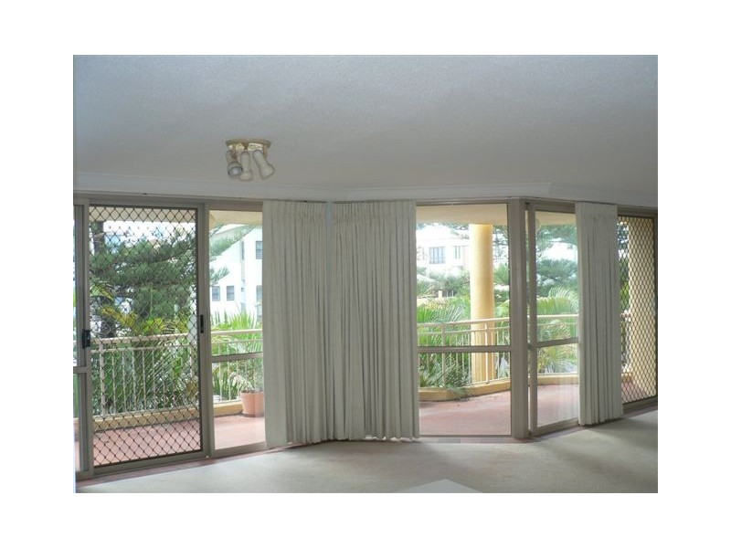 8/10 Dudley Street, Mermaid Beach QLD 4218