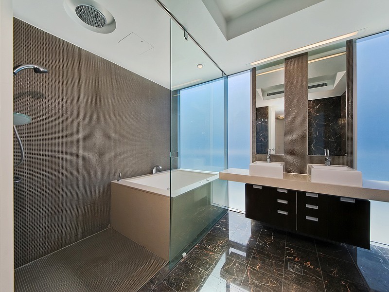 1 ‘Waterline’ 132 Old Burleigh Road, Broadbeach QLD 4218