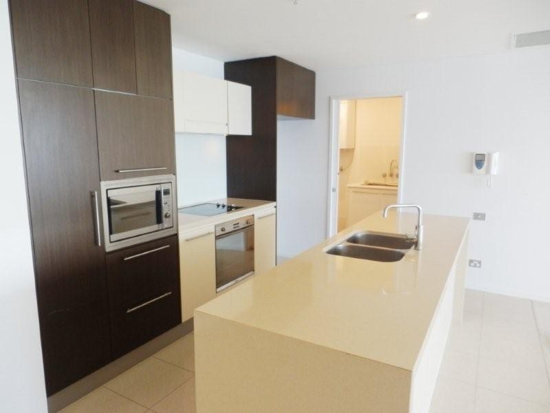 2202 “The Wave” 89 Surf Pde, Broadbeach QLD 4218