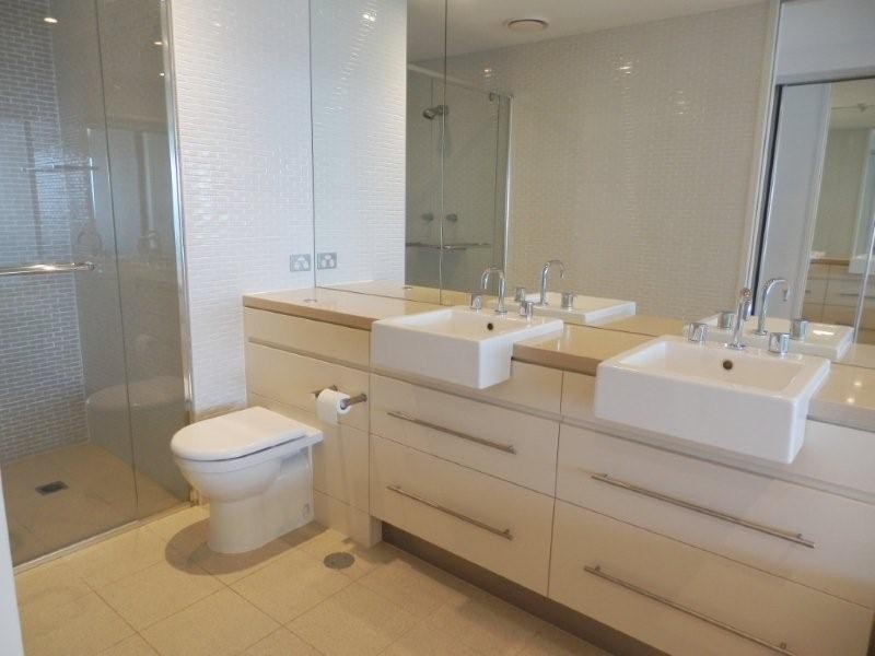 2202 “The Wave” 89 Surf Pde, Broadbeach QLD 4218
