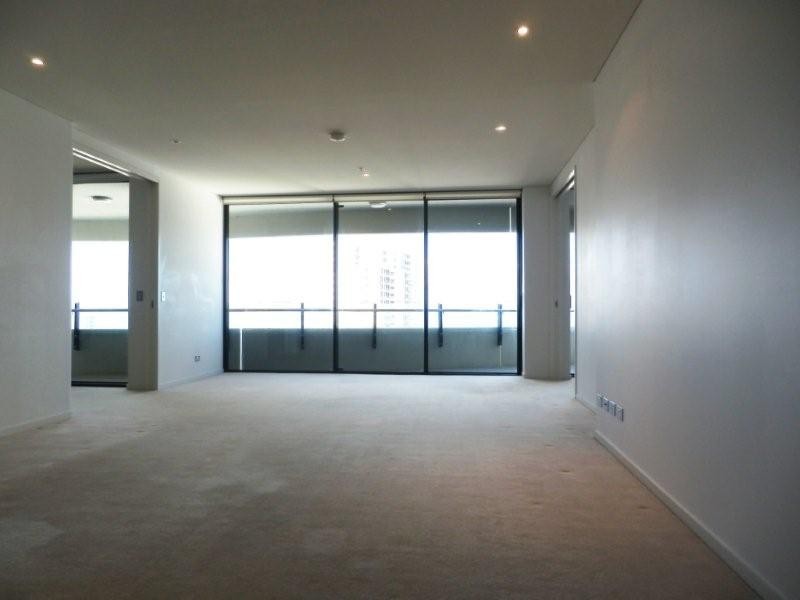 2202 “The Wave” 89 Surf Pde, Broadbeach QLD 4218