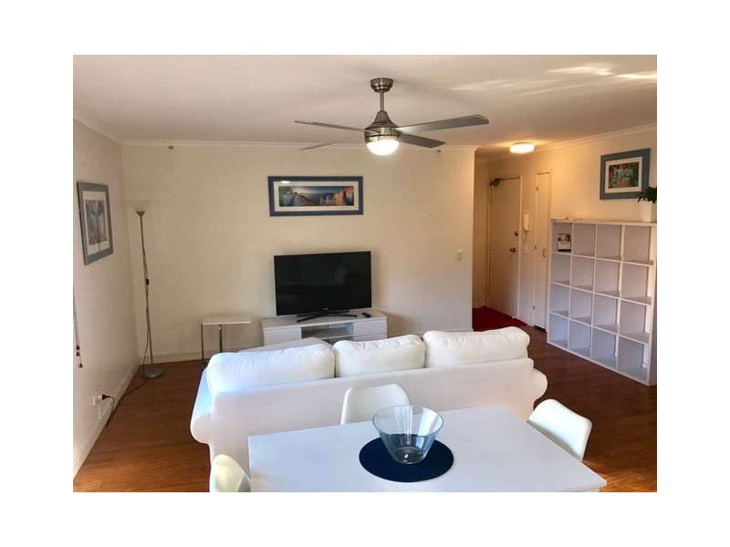 6/33 Chelsea Avenue, Broadbeach QLD 4218
