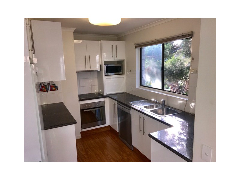 6/33 Chelsea Avenue, Broadbeach QLD 4218