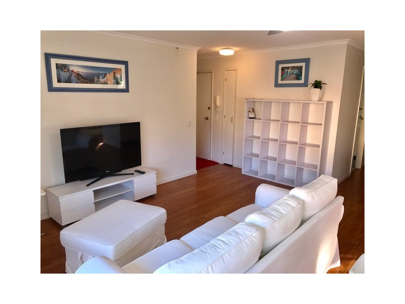 6/33 Chelsea Avenue, Broadbeach QLD 4218