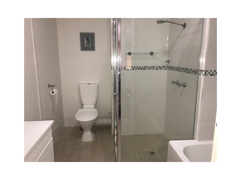 6/33 Chelsea Avenue, Broadbeach QLD 4218